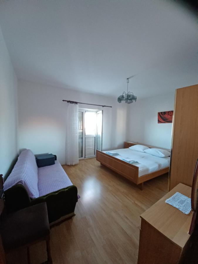 Apartment Boris Senj  Esterno foto