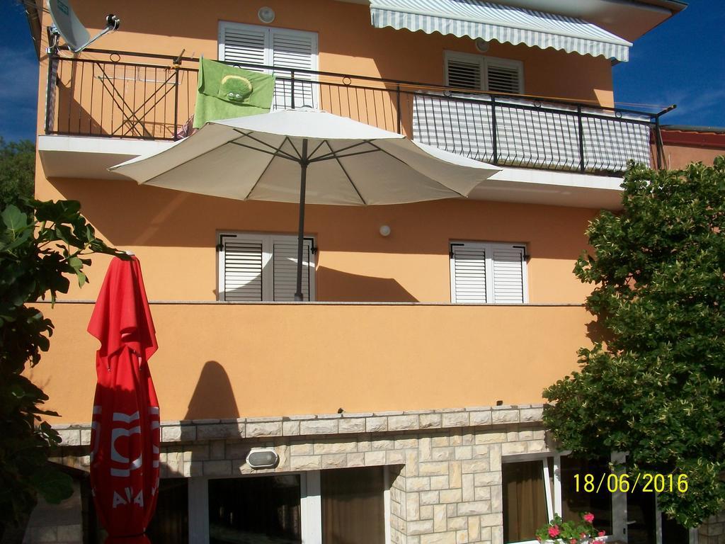 Apartment Boris Senj  Esterno foto