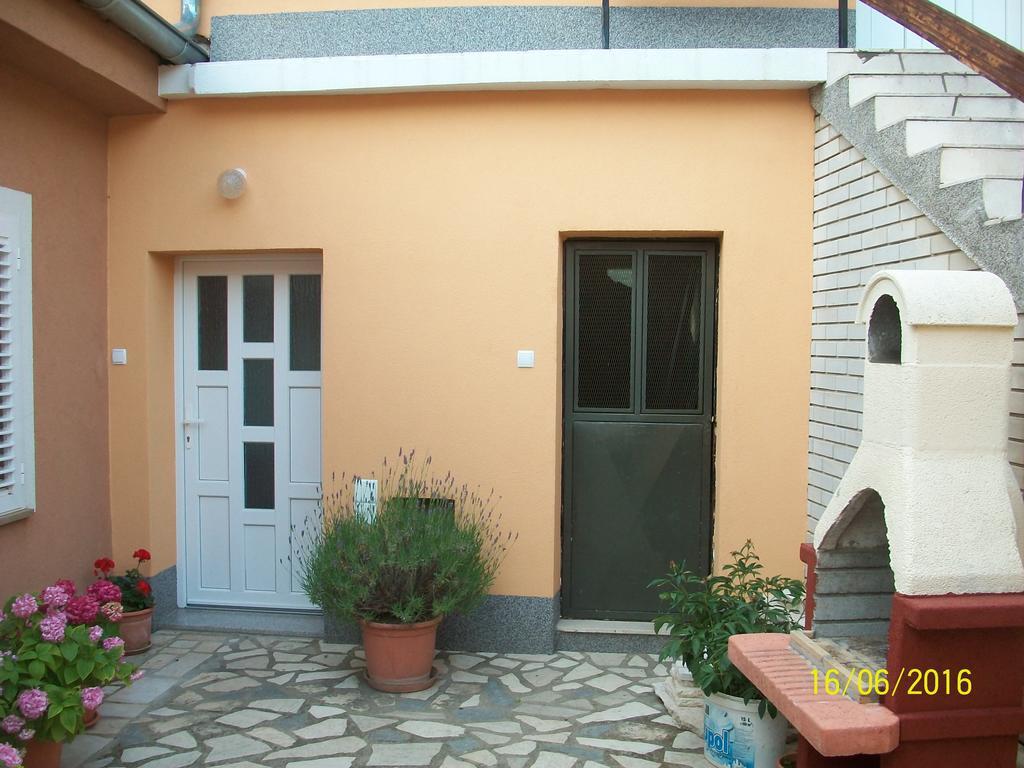 Apartment Boris Senj  Esterno foto